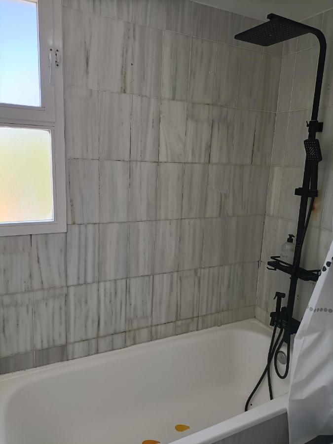 Suites Center Recinto Ferial Fuengirola Bagian luar foto