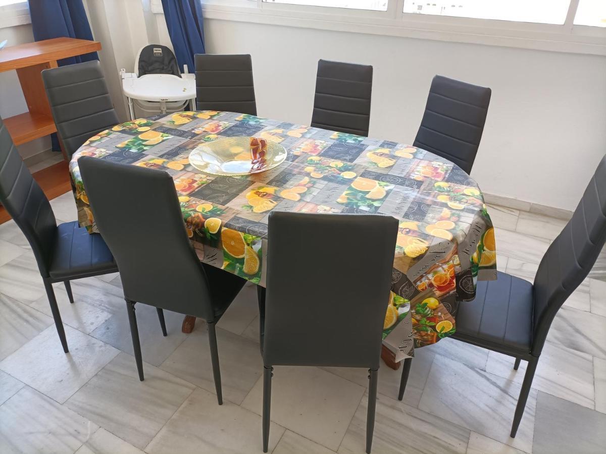 Suites Center Recinto Ferial Fuengirola Bagian luar foto