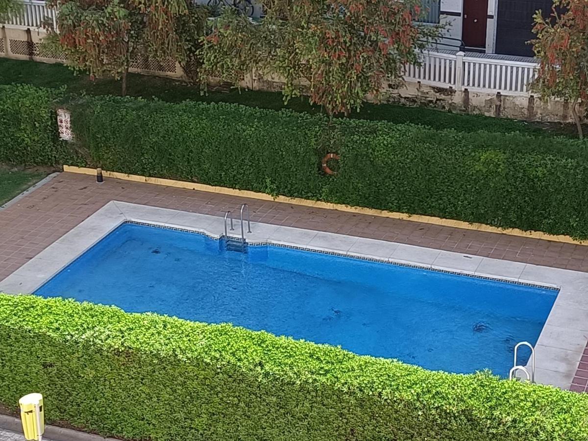 Suites Center Recinto Ferial Fuengirola Bagian luar foto
