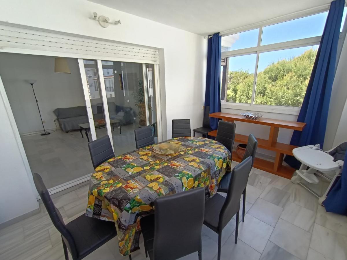 Suites Center Recinto Ferial Fuengirola Bagian luar foto