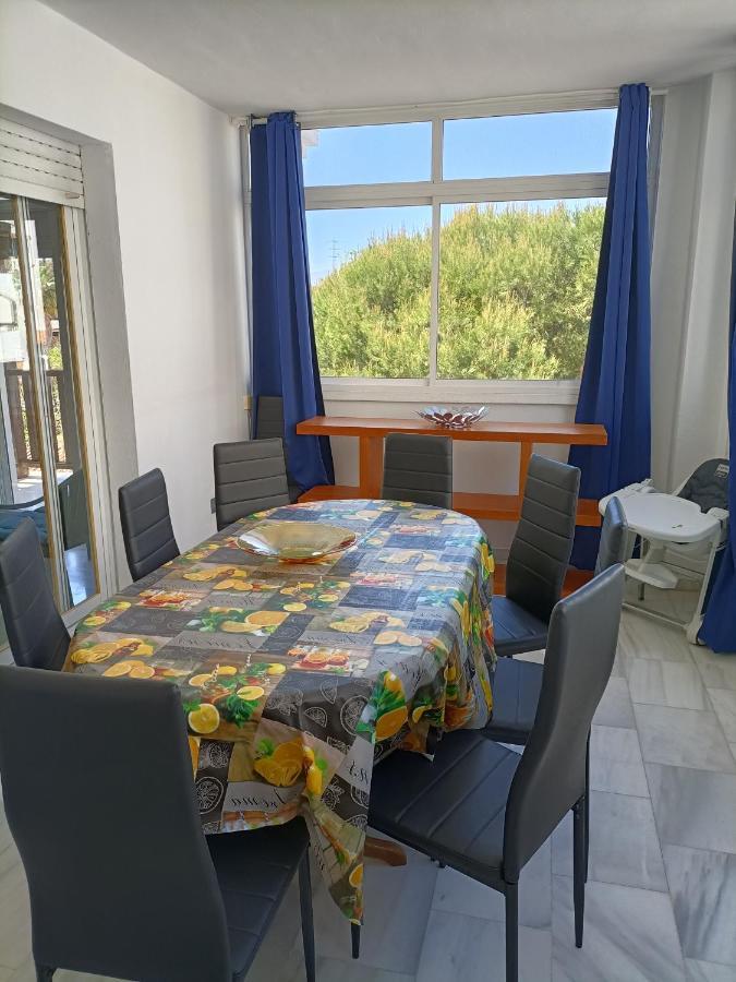 Suites Center Recinto Ferial Fuengirola Bagian luar foto