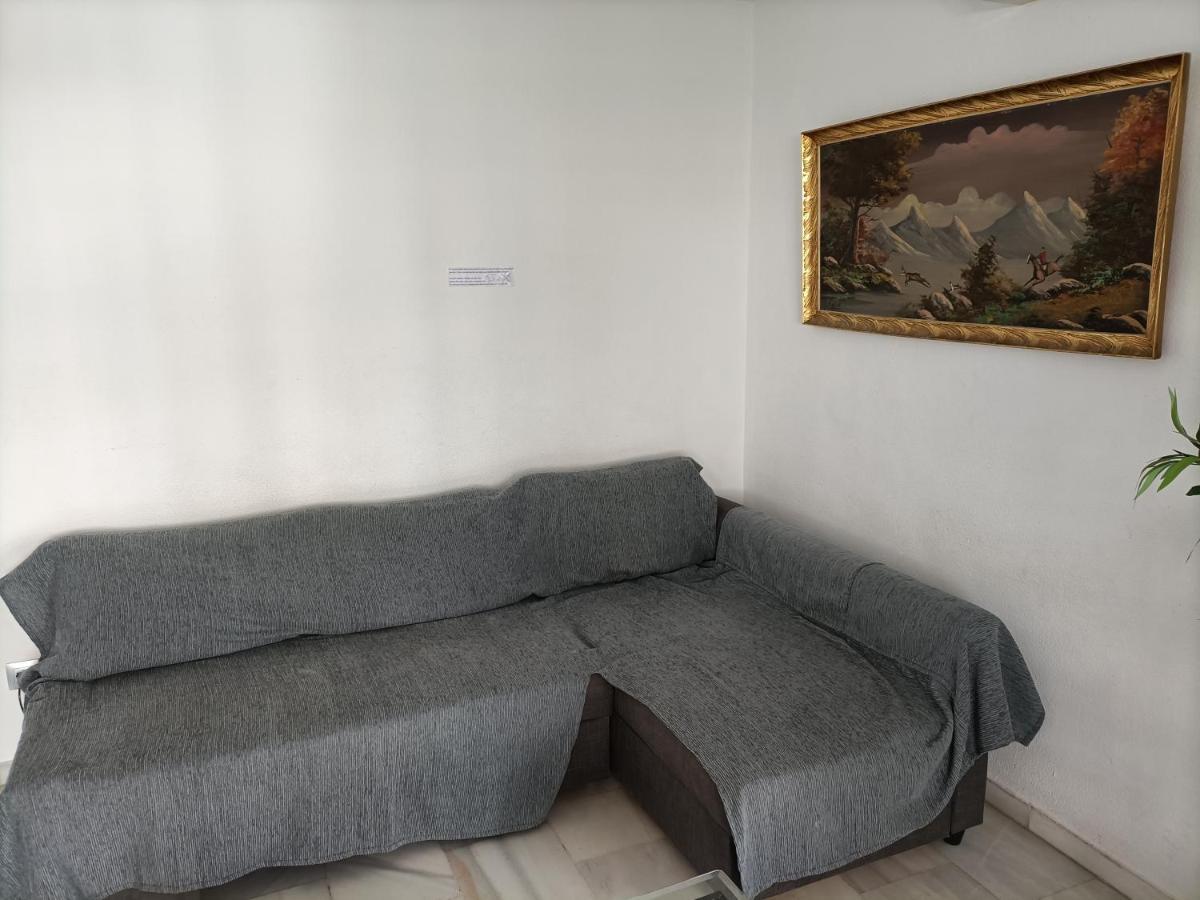 Suites Center Recinto Ferial Fuengirola Bagian luar foto