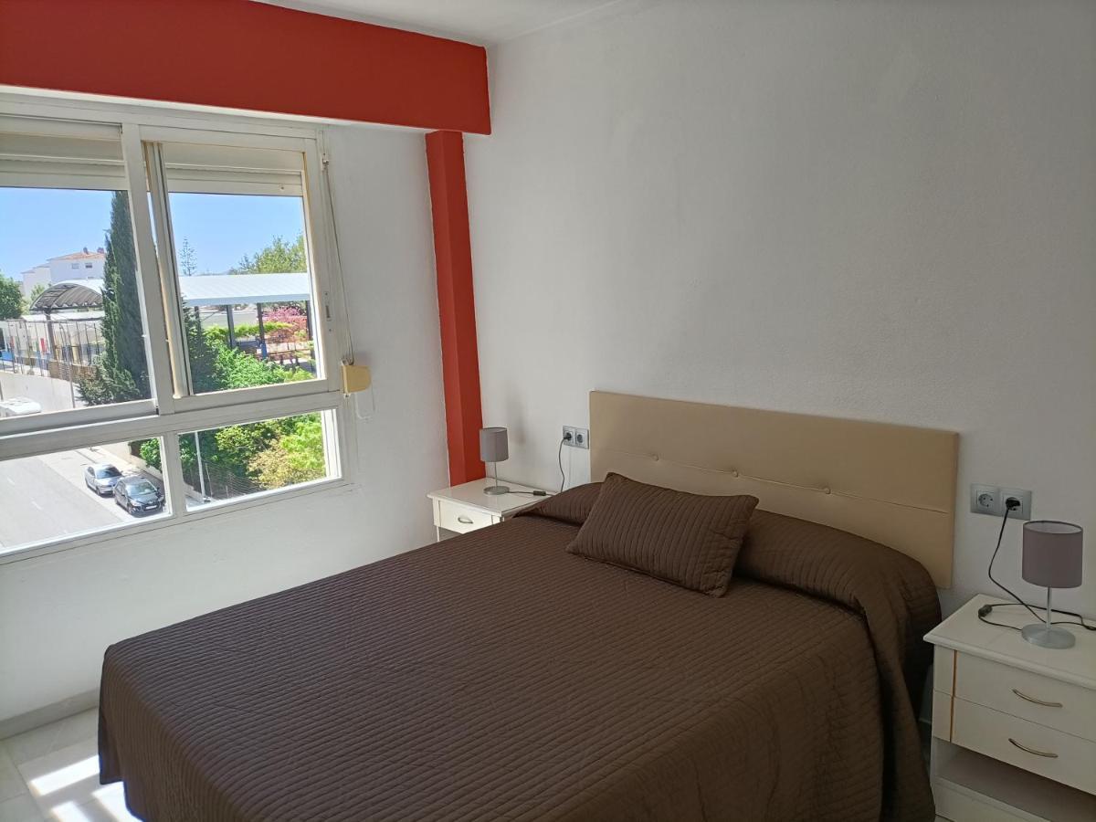 Suites Center Recinto Ferial Fuengirola Bagian luar foto
