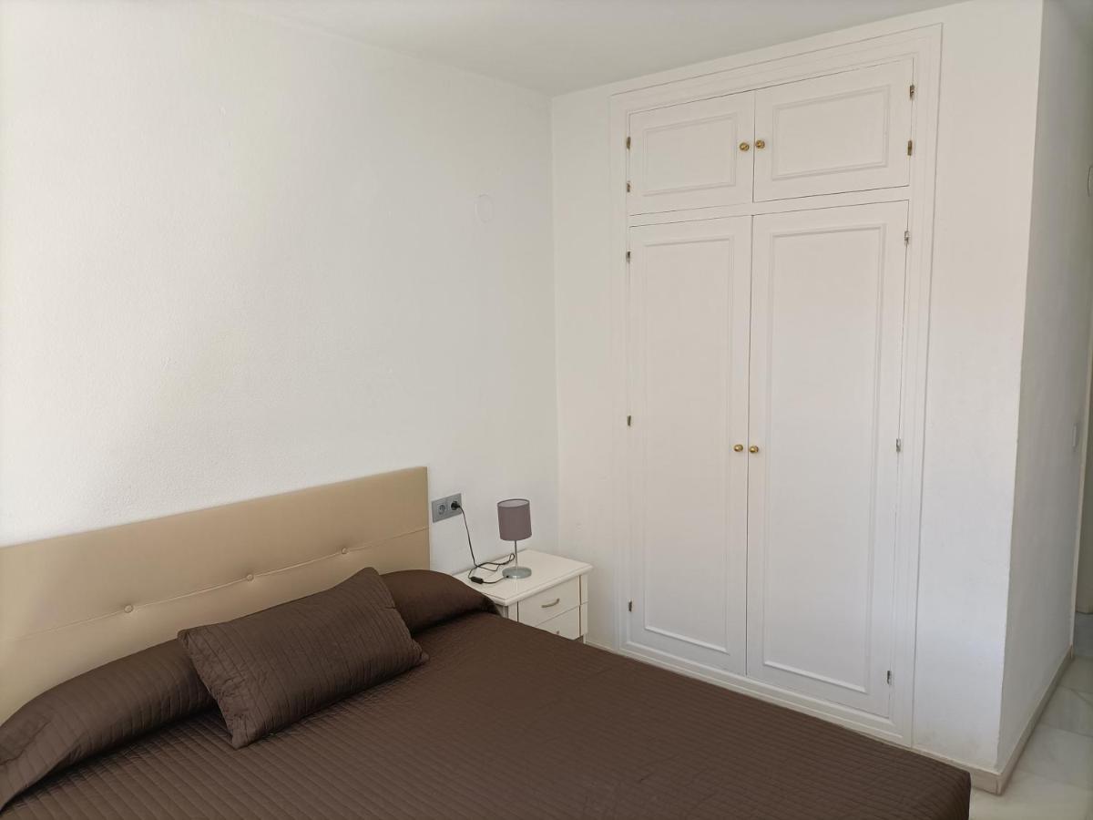 Suites Center Recinto Ferial Fuengirola Bagian luar foto